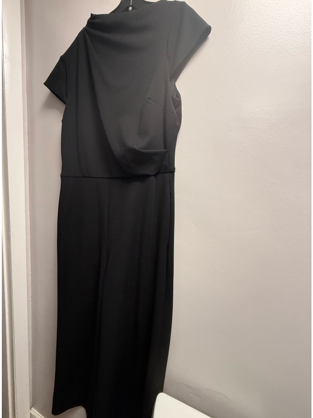 Like New (Never Worn) Maggy London Wide-Leg Black Pant Suit/Draped Bodice Sz 16